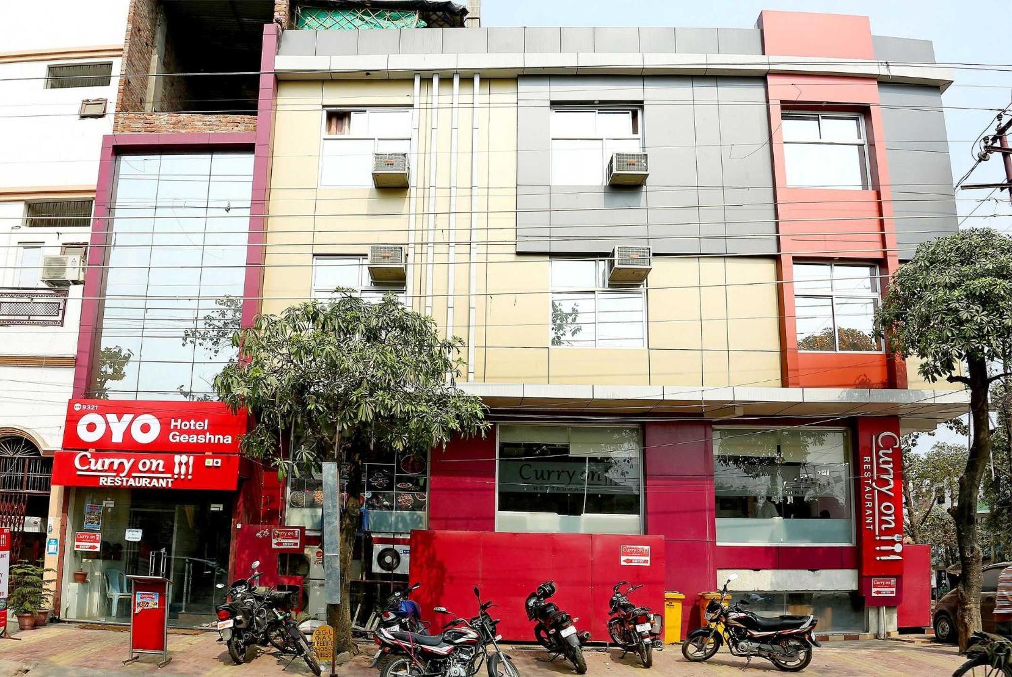 Oyo Flagship Hotel Krishna Chinhat Exteriér fotografie
