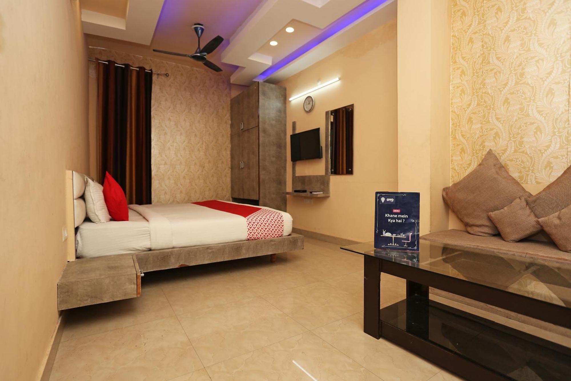 Oyo Flagship Hotel Krishna Chinhat Exteriér fotografie